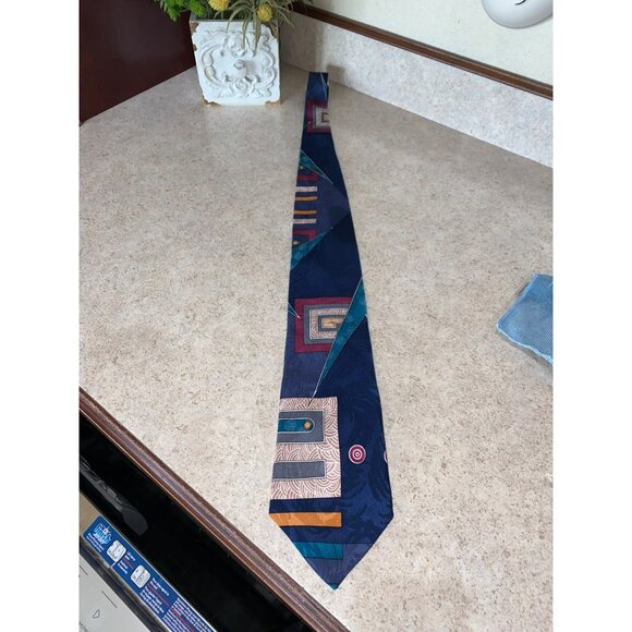 Vintage Silk Accents Blue Geometric Pattern Tie 100% Silk Mens Neckwear 59" Long - Picture 3 of 6